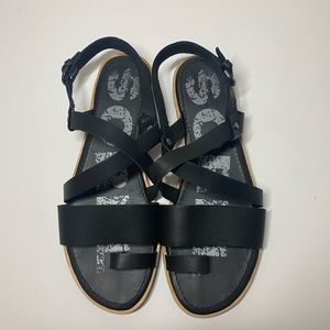 Sorel Black Crossway Sandals